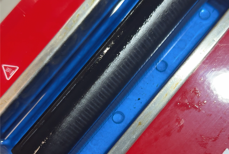 Image of a wax roller at various temperatures that are not hot enough yet to use it on skis.